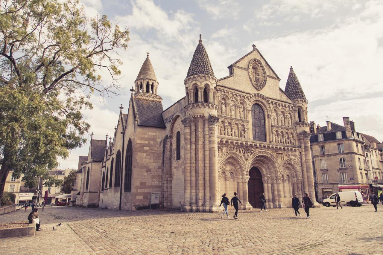 La Maison De La Liberte Studio Jules Verne Poitiers Exterior photo